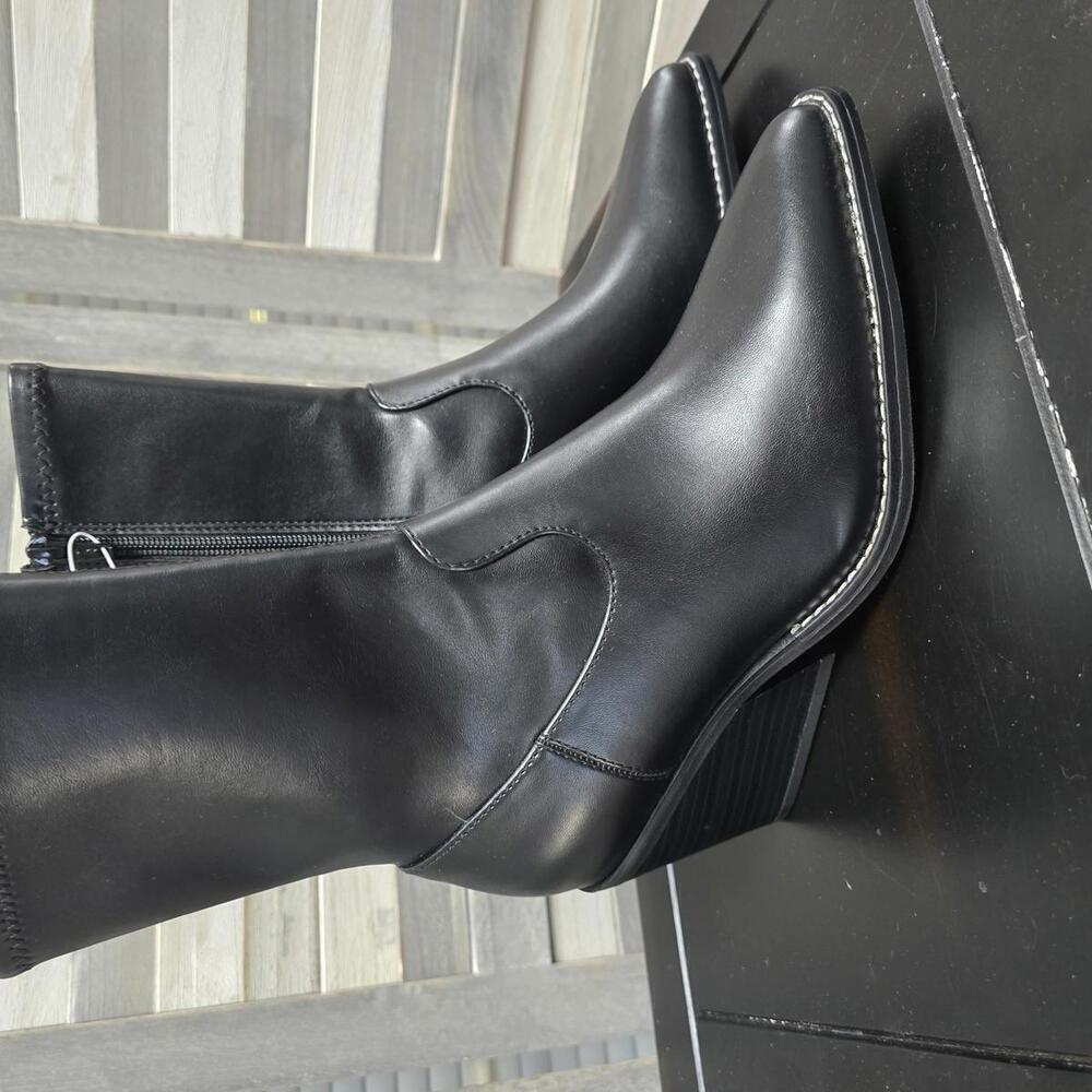 Women's Aubree Ankle Boots | Universal Thread | 7